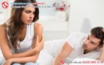 Ra máu khi quan hệ, không chỉ “mất hứng” mà còn “rình rập” nhiều bệnh nguy hiểm